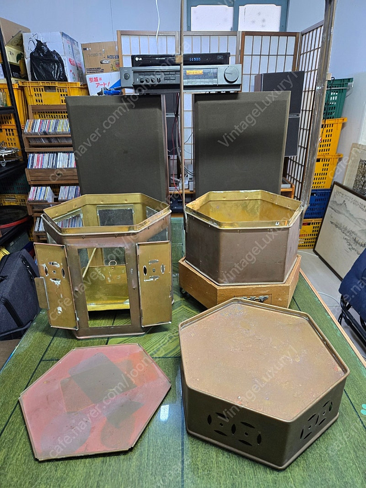 빈티지 엔틱 근대사 황동 이발장 소독장 이발기구일체 이미지