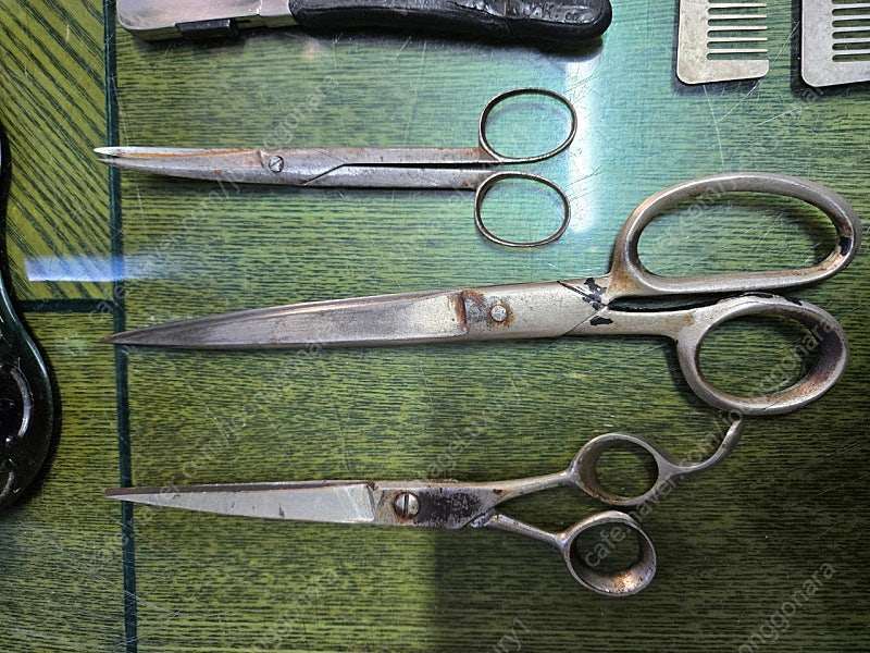 빈티지 엔틱 근대사 황동 이발장 소독장 이발기구일체 이미지