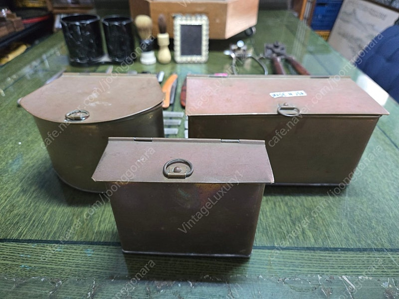 빈티지 엔틱 근대사 황동 이발장 소독장 이발기구일체 이미지