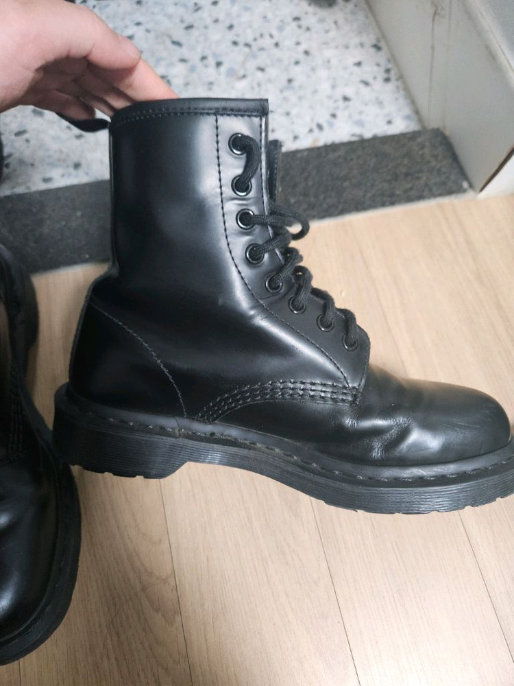 닥터마틴 1460 모노 UK5(240) 이미지