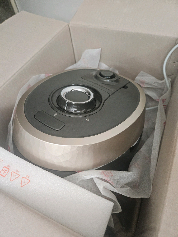 쿠쿠 전기압력밥솥 10인용 새상품--2