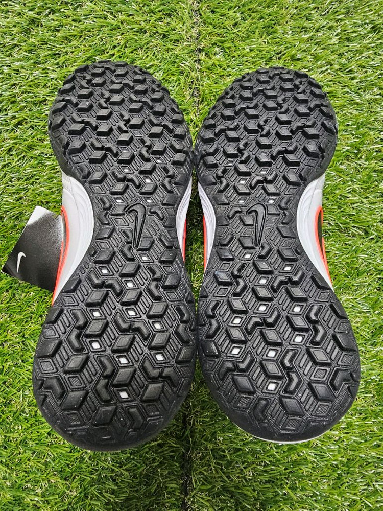 [새상품] 나이키 티엠포 리게라 프로 TF 255mm (국내 미출시색상)--6