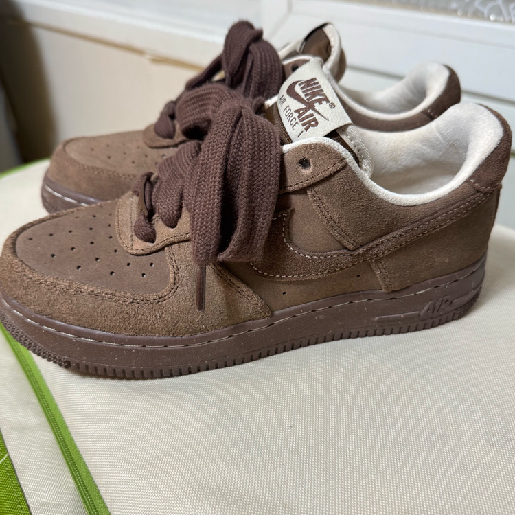 W) 나이키 에어 포스 107 카카오 와우 샌드드리프트 235 사이즈--3