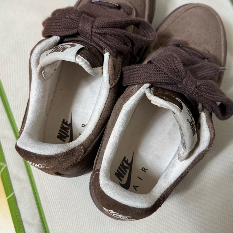 W) 나이키 에어 포스 107 카카오 와우 샌드드리프트 235 사이즈--4