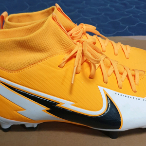 나이키 주니어 머큐리얼 슈퍼플라이 7 아카데미 FG/MG 오렌지(240)