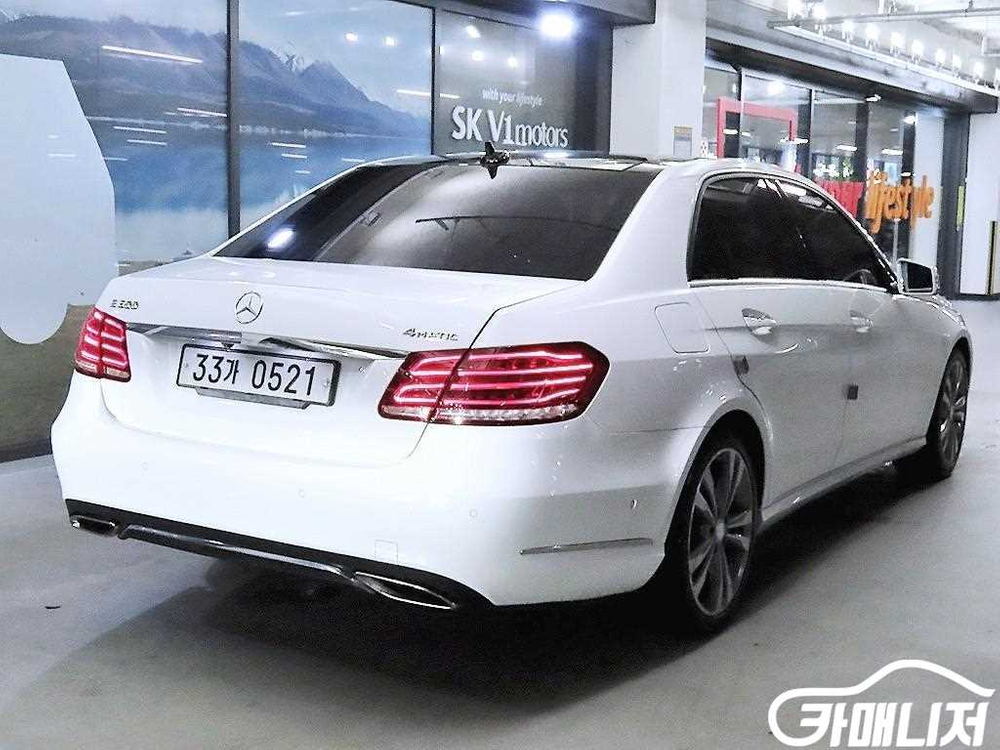 [벤츠]E-클래스 W212 E300 4MATIC 아방가르드 #3월급매 이미지