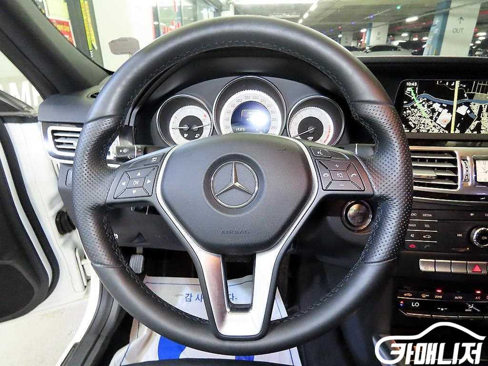 [벤츠]E-클래스 W212 E300 4MATIC 아방가르드 #3월급매 이미지