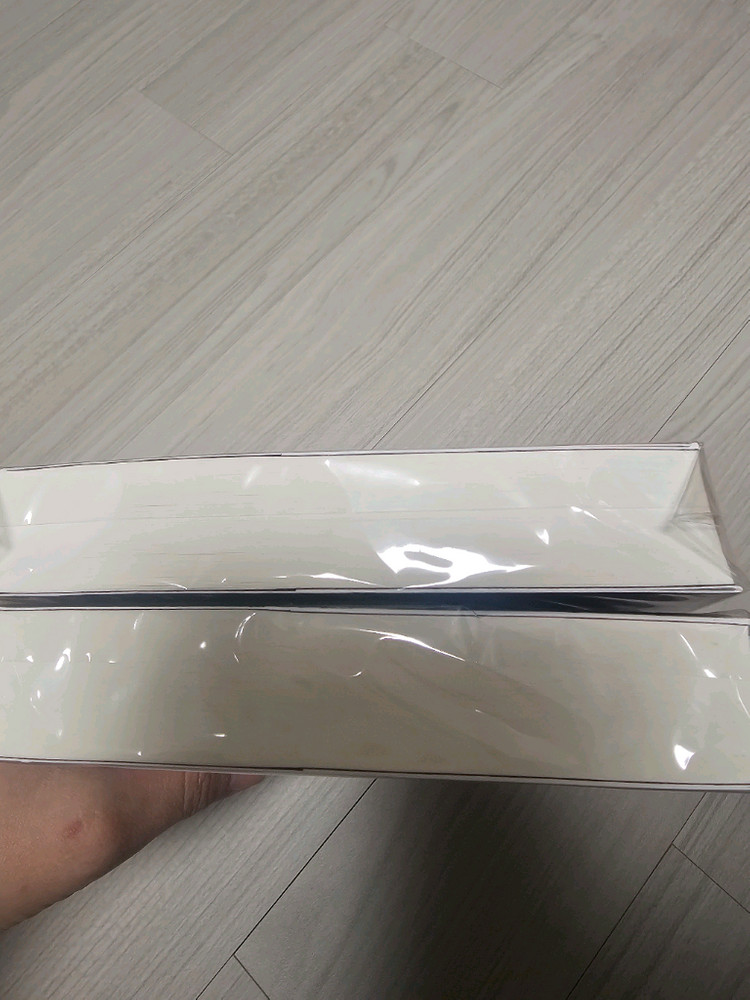 [로맨스소설] 오대리 작가님 울어봐 예쁘게--2