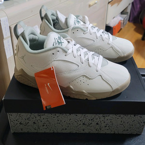 새상품 나이키 에어조던 265