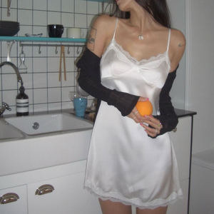 (포장째새상품) 페일제이드 슬립 드레스 화이트 1사이즈