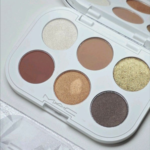 (거의새제품) 맥 홀리데이 골드 브라운 캐빈피버 아이섀도 파레트 한정판