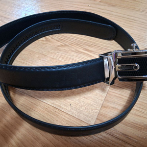 벨트 새거입니다 검정색 필요하신 분들은 편하게 보세요 10000 이미지