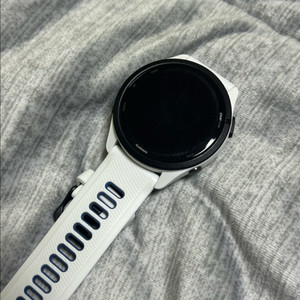 가민포러너265 화이트