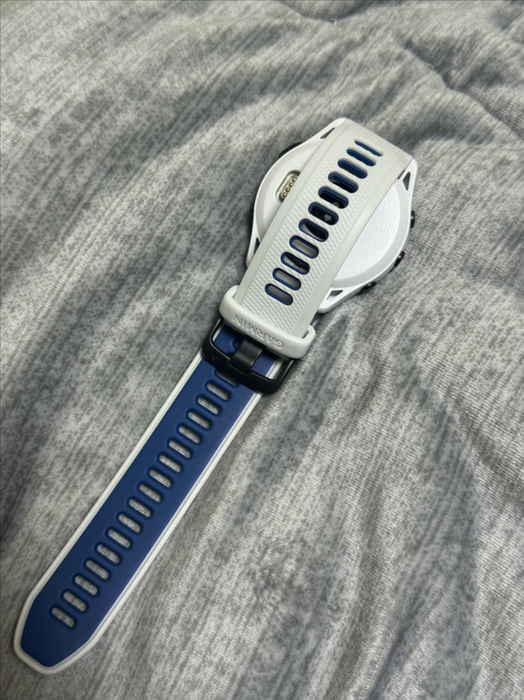 가민포러너265 화이트--2