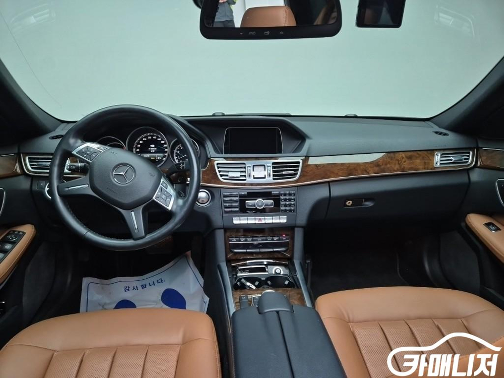 [벤츠]E-클래스 W212 E300 아방가르드 (5인승) #3월급매 이미지