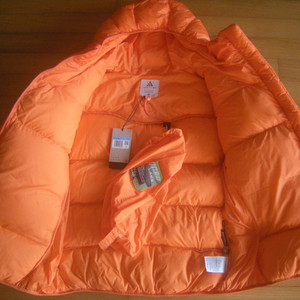 나이키acg루나패딩95m오렌지 구버전레어(사은품 나이키국대양말+리유저블쇼핑백)/아디다스 노스페이스 러닝캠핑 아이폰