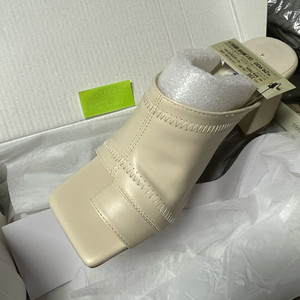 슈펜 아이보리 뮬 슬리퍼230