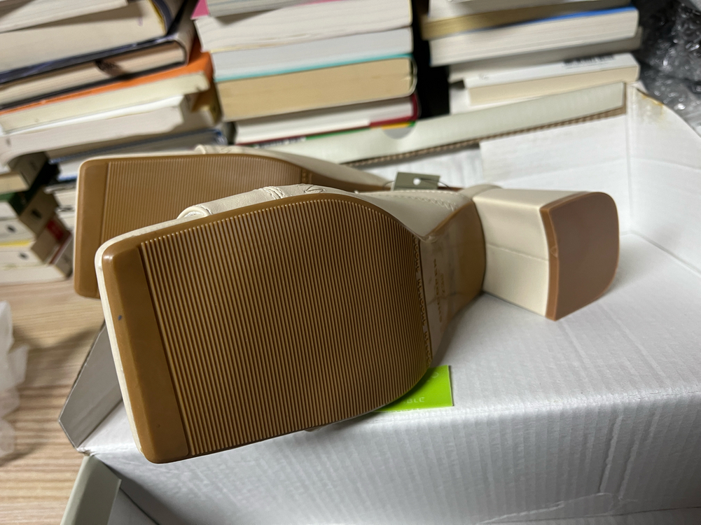 슈펜 아이보리 뮬 슬리퍼230--6