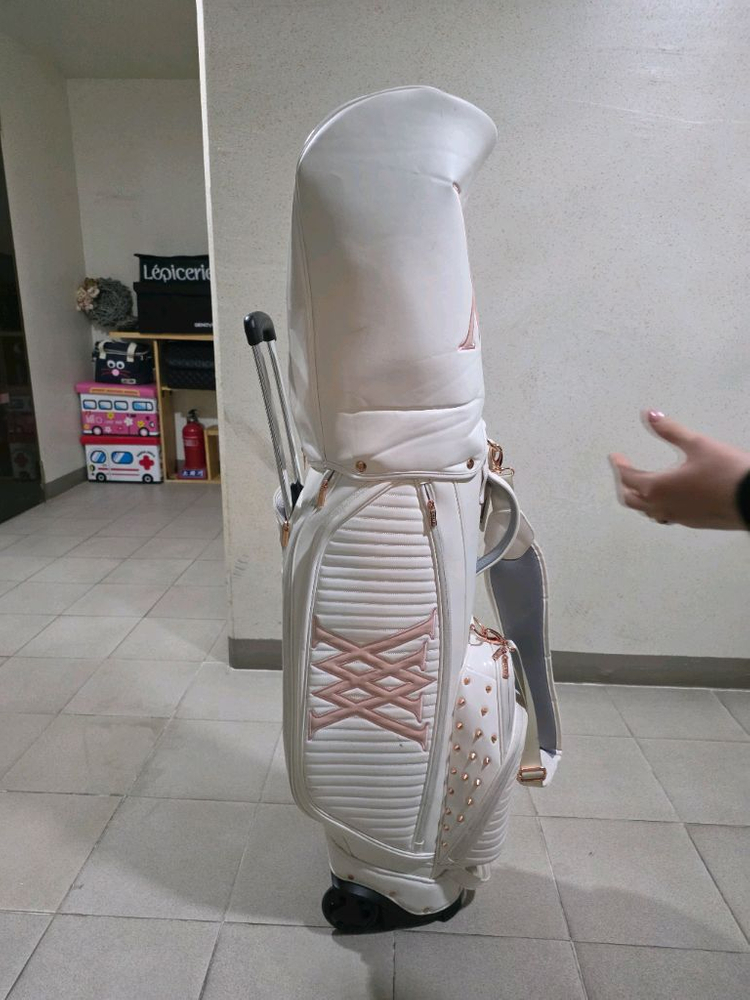 어뉴 블라썸 휠캐디백 여성용 골프백 이미지