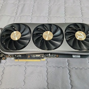 ZOTAC RTX4070Ti 트리니티 이미지