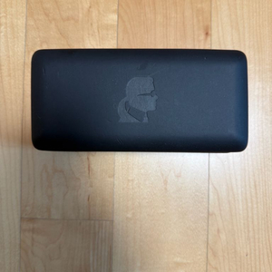 칼라거펠트 선글라스 이미지