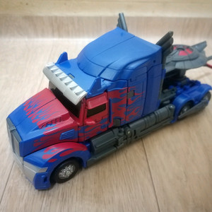 트랜스포머 스튜디오 시리즈 네메시스 프라임