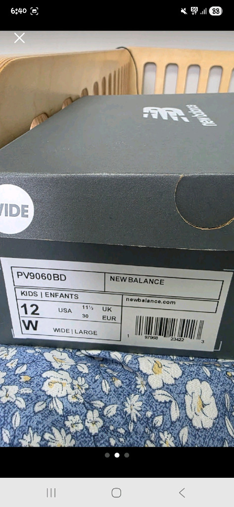 뉴발란스 키즈 운동화9060 180mm 이미지