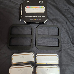 커세어 튜닝램 도미네이터 64GB(풀뱅크)풀박 / DDR4 3600 18-19-19-39 이미지
