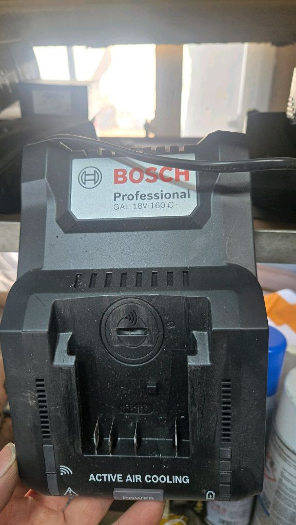 보쉬 무선 전동공구 임팩함마그라인더등등 이미지