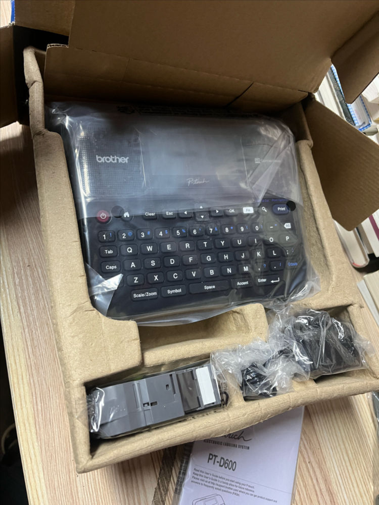브라더 PT-D600라벨 프린터기--2