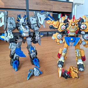 다이노코어 하이퍼 디세이버 / 얼티밋 디버스터