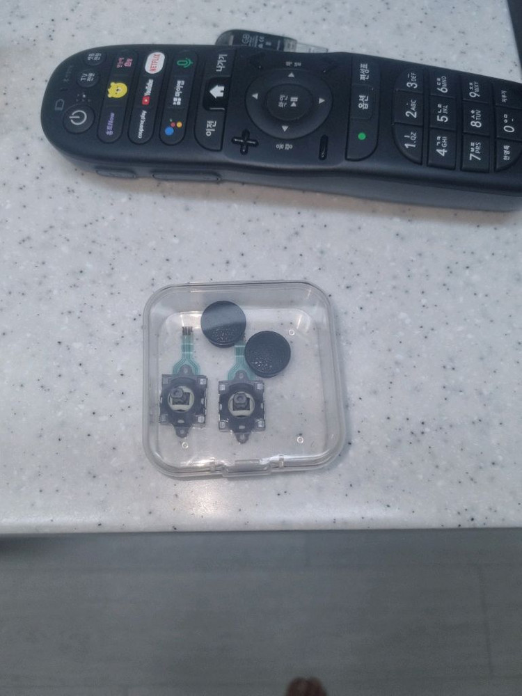 gpd win3 조이스틱+캡 신품 팝니다 이미지