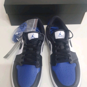나이키 새재품 골프화 조던1로우 로얄 판매해요