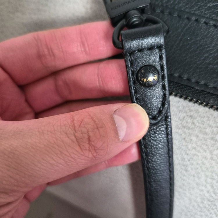 루이비통 클러치백--1