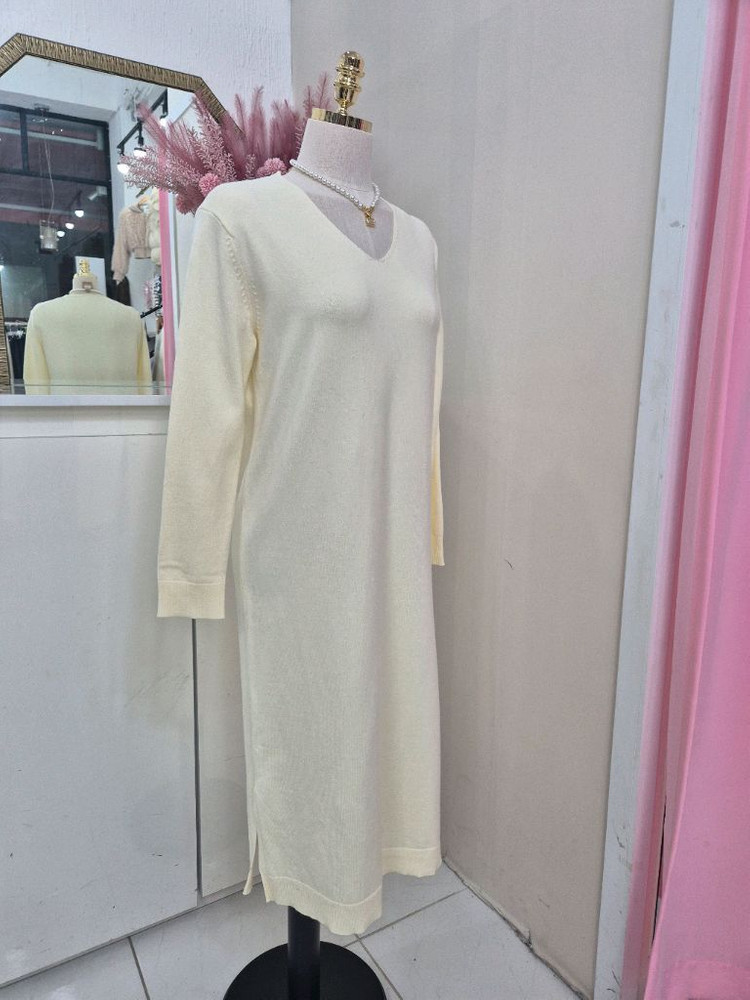 브이넥 크림 아이보리 니트 롱 원피스 (프리사이즈)--2