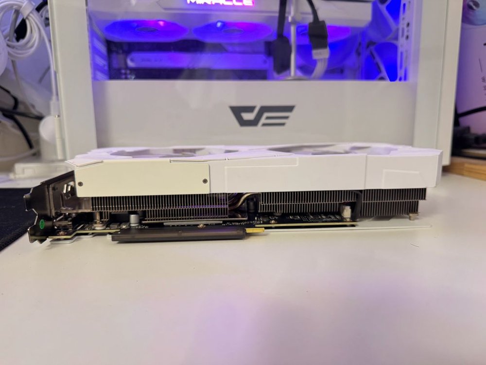 갤럭시 3060ti 그래픽카드 이미지