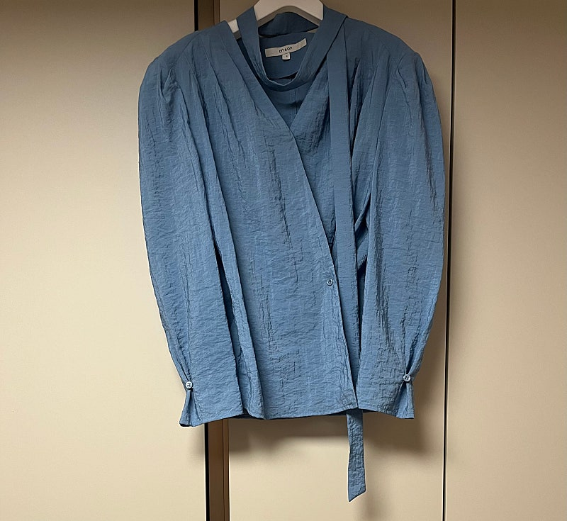 온앤온 블라우스(새상태)--8