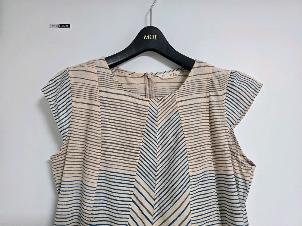 ISAE 이새 반팔 스트라이프 원피스 08사이즈 이미지