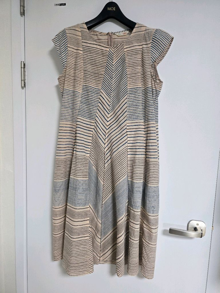 ISAE 이새 반팔 스트라이프 원피스 08사이즈 이미지