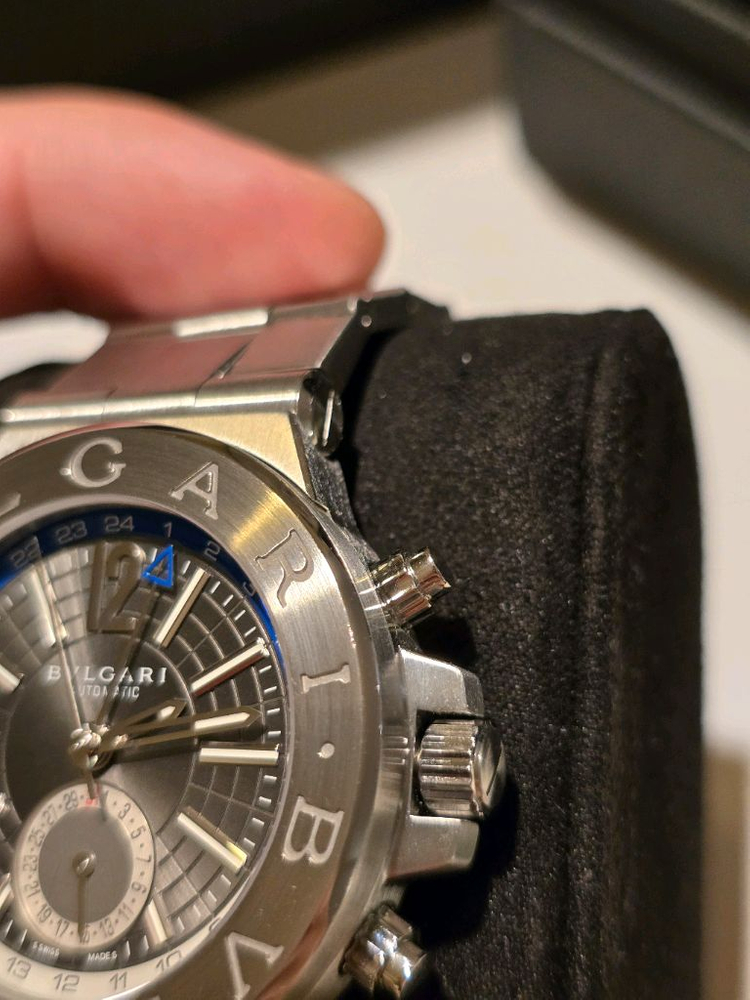 불가리 디아고노 gmt 이미지