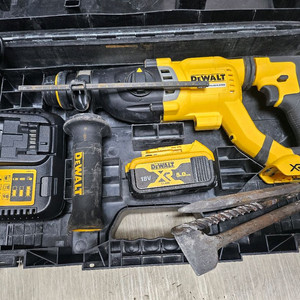 디월트 충전 앙카 해머 뿌레카 파쇄 드릴 세트 이미지