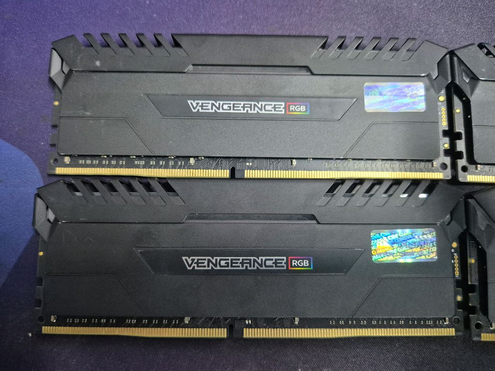 커세어 벤젠스 RGB DDR4 16GBx4(64GB) 팝니다 이미지