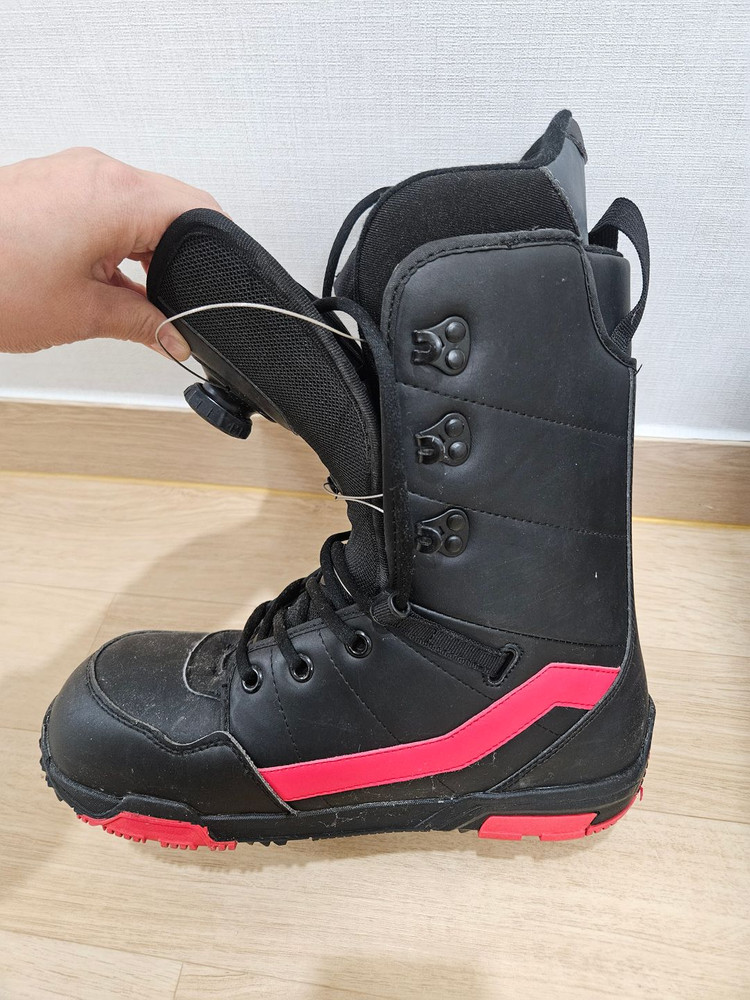 살로몬 스노우보드 부츠 이미지