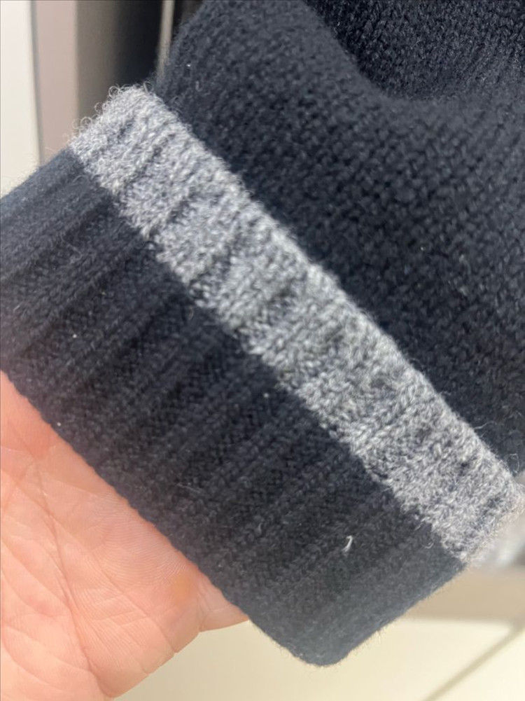 디올 Christian Dior 아뜰리에 니트 이미지