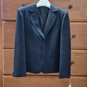 엘보른 하트 크롭 자켓 네이비 36사이즈