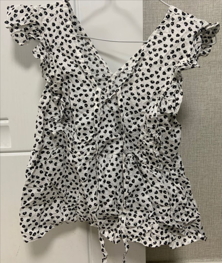 \\새상품\\ 미네뜨 블라우스--4