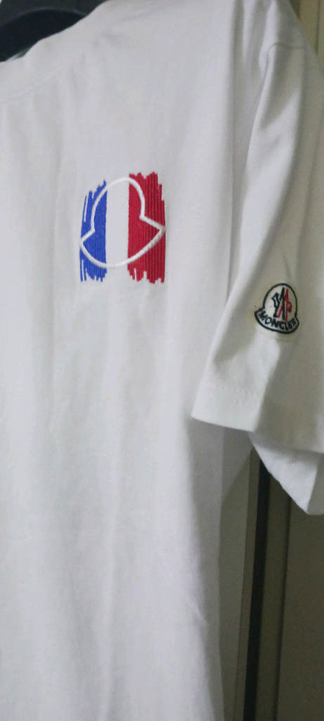 몽클레어 ^ 프라다 반팔티--2