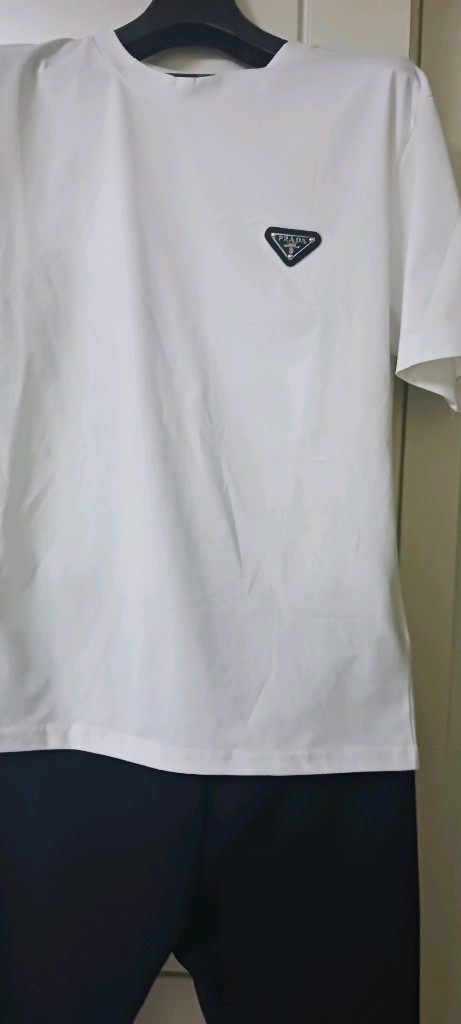 몽클레어 ^ 프라다 반팔티--3