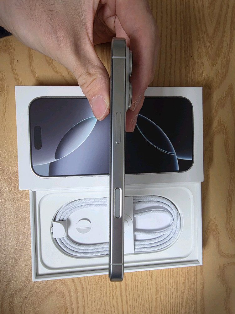 아이폰16프로 512gb 화이트 애플케어플러스--3