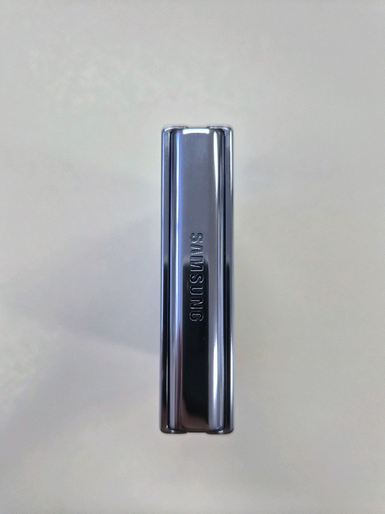 폴더블 스마트폰 512GB--10